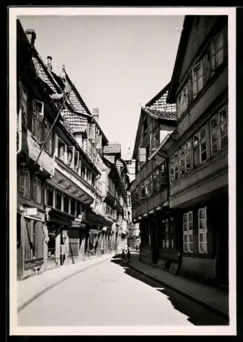 Foto-AK Deutscher Kunstverlag, Nr. 18: Braunschweig, Meinhardshof, Kleinbürgerstrasse des 15. Jhd.
