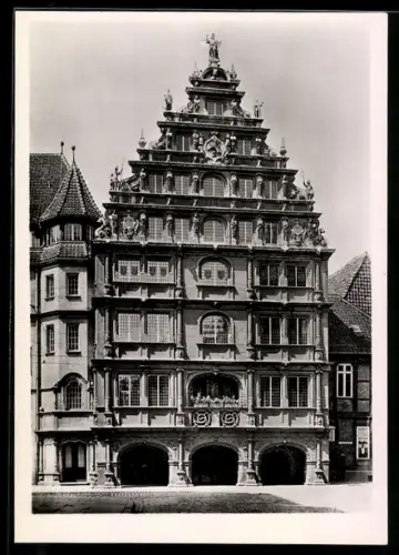 Foto-AK Deutscher Kunstverlag, NR 44: Braunschweig, Gewandhaus, Ostfassade
