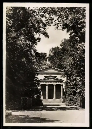 Foto-AK Deutscher Kunstverlag, Nr. Be 113: Charlottenburg, Mausoleum beim Schloss