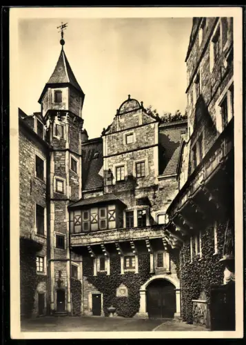 Foto-AK Deutscher Kunstverlag, Nr. 9: Schloss Bückeburg, Partie am inneren Schlosshof