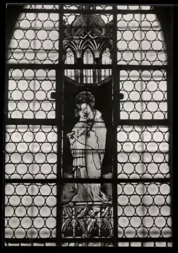 Foto-AK Deutscher Kunstverlag, Nr. 66: Augsburg, S. Ulrich und S. Afra, Muttergottes, Glasgemälde in der Sakristei