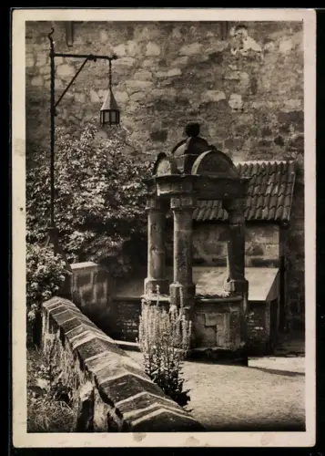 Foto-AK Deutscher Kunstverlag, Nr. Cg 22: Coburg, Veste, Zisterne von Kunz Krebs im zweiten Burghof