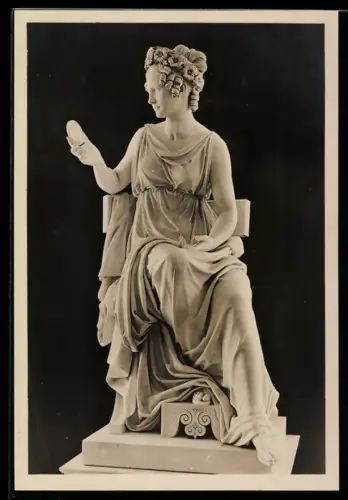 Foto-AK Deutscher Kunstverlag, Nr. Be 112: Charlottenburg, Statue von Prinzessin Charlotte von Preussen