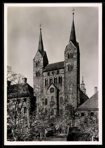 Foto-AK Deutscher Kunstverlag, Nr. 2: Corvey /Weser, Westfassade des Klosters und Türme