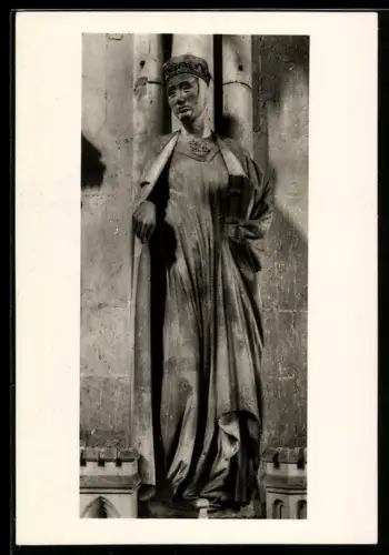 Foto-AK Deutscher Kunstverlag: Naumburg, Statue von Gerburg im Dom