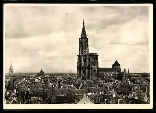 Foto-AK Deutscher Kunstverlag, Nr. 1: Strassburg, Münster über dem Häusermeer