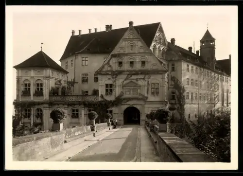 AK Heiligenberg /Bodensee, Schloss des Fürsten von Fürstenberg, Torbau