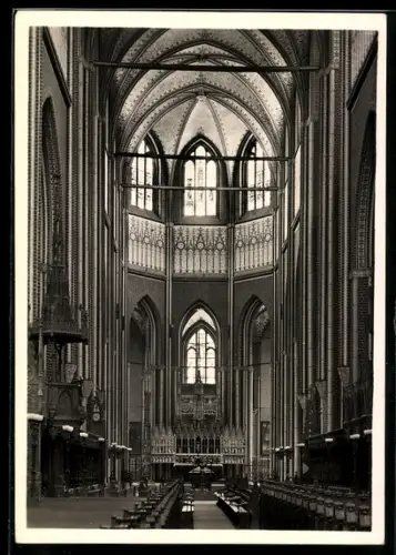 Foto-AK Deutscher Kunstverlag, Nr. 2a: Doberan, Mittelschiff und Chor in der Klosterkirche