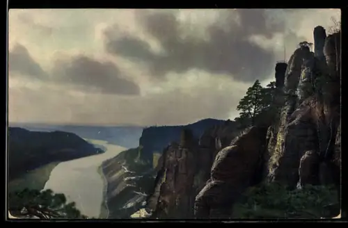 AK Photochromie NR: 2202, Flusspartie an Felsenwand
