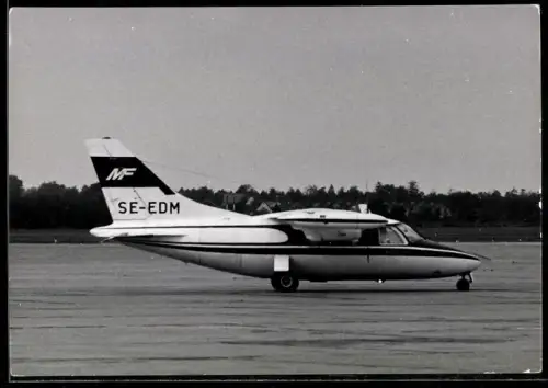 Fotografie Flugzeug Mitsubishi MU-2, Kennung SE-EDM auf dem Flughafen Hamburg