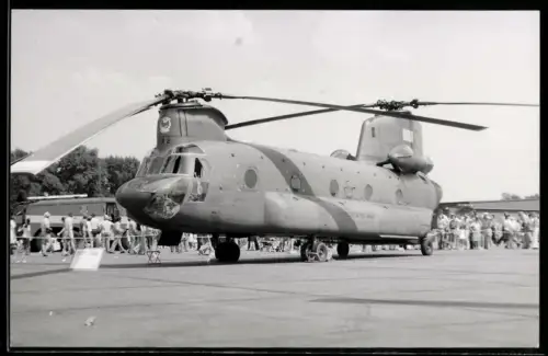 Fotografie Hubschrauber / Helikopter Boeing CH-47 Chinook, United States Army in Gütersloh