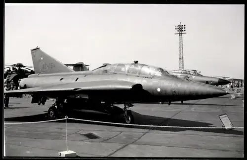 Fotografie Flugzeug Saab 35 Draken Kennung AT-154