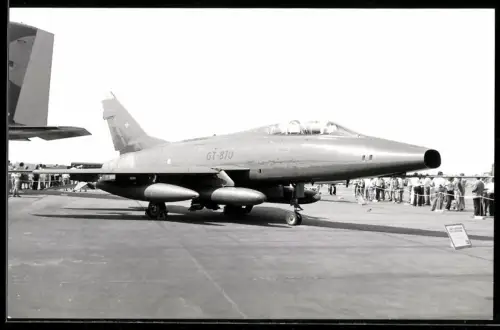 Fotografie Flugzeug North American F-100C Super Sabre, GT-870