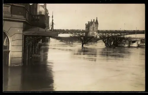 Foto-AK Koblenz, Hochwasser 1929, Gebäude mit Fernsprech-Automat