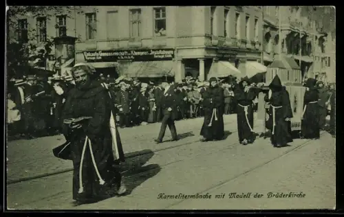 AK Kassel, Tausendjahrfeier, Karmelitermönche mit Modell der Brüderkirche