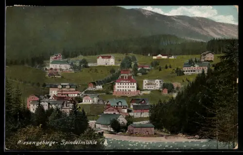 AK Spindelmühle i. B., Totalansicht mit Gebirgspanorama