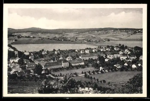 AK Jinetz-Jince, Ortsansicht mit Blick auf die Landschaft der Umgebung