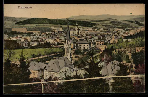 AK Trautenau / Trutnov, Totalansicht mit Kirche
