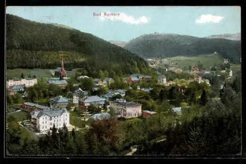 AK Bad Reinerz, Ortsansicht vom Berg aus