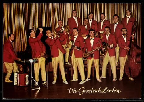 AK Band Die Gonsbach-Lerchen mit Instrumenten auf der Bühne