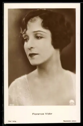 AK Schauspielerin Florence Vidor im hübschen Kleid
