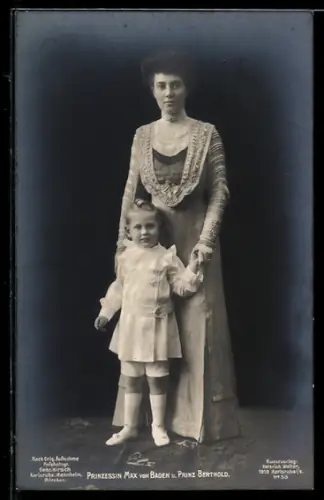 AK Prinzessin Max von Baden mit Prinz Berthold