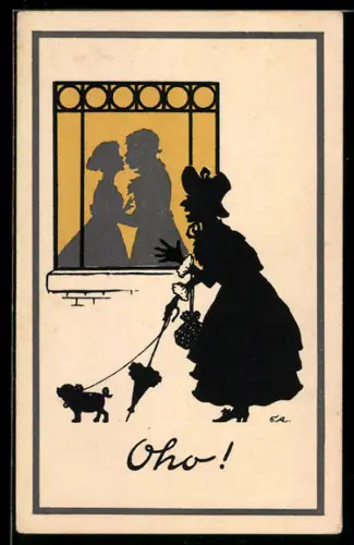 AK Silhouette, Alte Dame mit Schosshund erschreckt beim Anblick eines küssenden Paares
