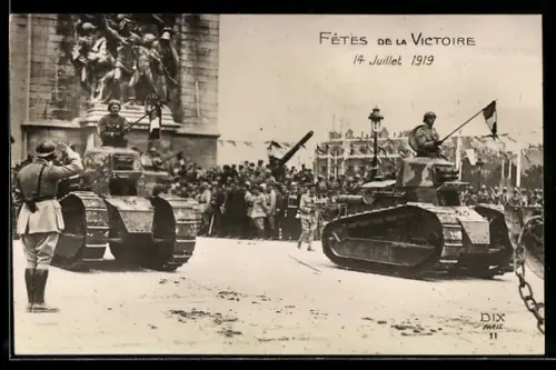 Foto-AK Paris, Les Fetes de la Victoire 1919, Les Chars d`Assault, Tanks im Festzug