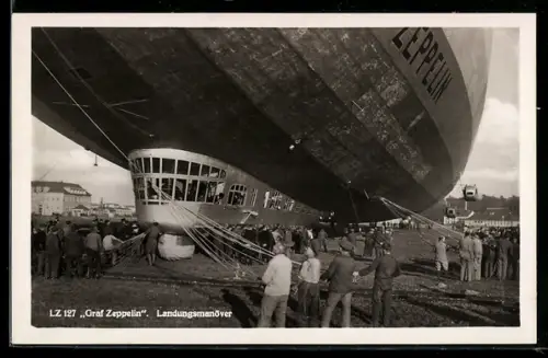 AK Luftschiff LZ 127 Graf Zeppelin beim Landungsmanöver