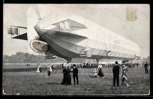 AK Der lenkbare Luftkreuzer Sr. Exzellenz Graf Zeppelin nach der Landung