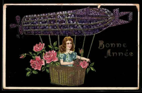 AK Zeppelin bestehend aus Veilchenblüten, junge Frau im Zeppelinkorb