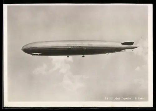 AK Luftschiff LZ-127 Graf Zeppelin im Fluge