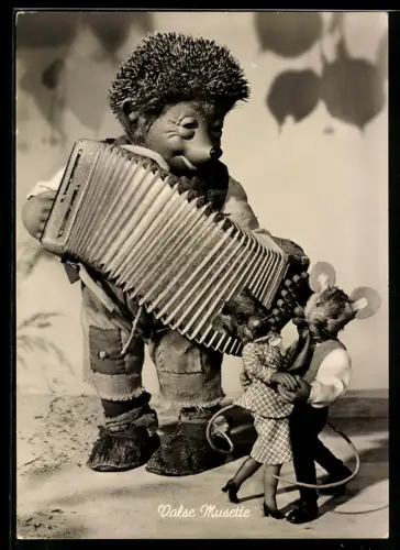 AK Mecki, Igel spielt Akkordeon für ein Mäuse Paar