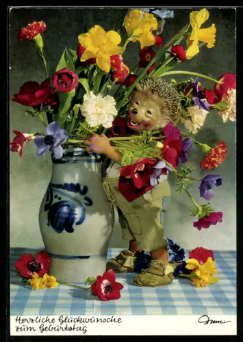 AK Mecki arrangiert die Blumen in der Vase, Herzlichen Glückwunsch zum Geburtstag!