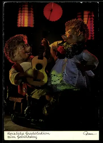 AK Mecki spielt Gitarre in einem Biergarten