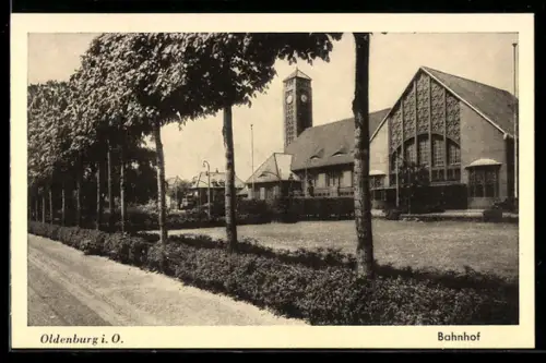 AK Oldenburg i. O., Bahnhof, von der Strasse gesehen