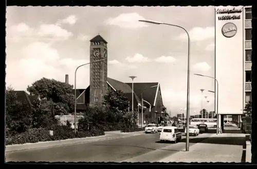 AK Oldenburg /Oldb., Hauptbahnhof mit Strasse