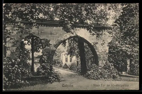 AK Lehnin, Altes Tor im Klostergarten