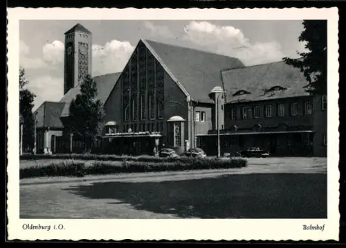 AK Oldenburg i. O., Bahnhof mit Vorplatz