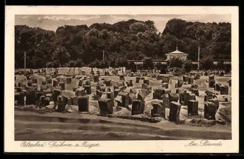 AK Göhren a. Rügen, Strand mit Strandkörben, Pavillon