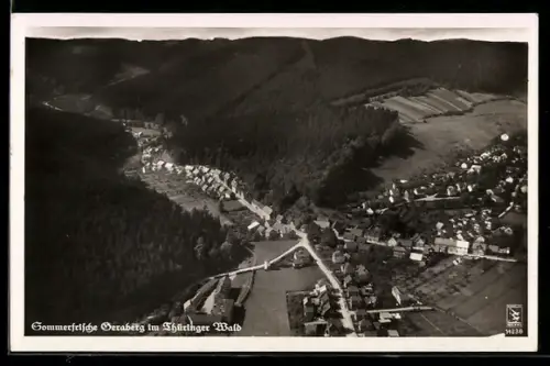 AK Geraberg im Thüringer Wald, Luftaufnahme des Ortes und Umgebung