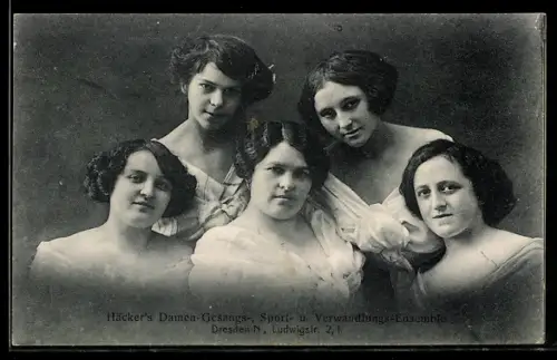 AK Häckers Damen-Ensemble, Gruppenbild