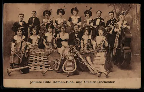 AK Janietz Damenorchester, Gruppenbild mit Instrumenten