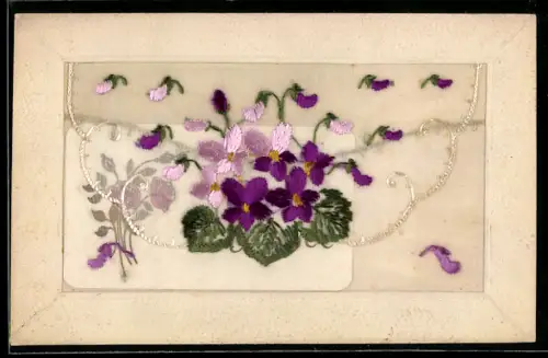 Seidenstick-AK Violette Blumen mit Blättern