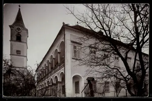 AK Ansfelden, Schulhaus mit Kirchturm
