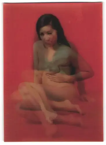 3D-AK Hübsche Frau im Hemd und in nackter Form