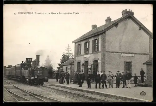 AK Senonches /E.-et-L., La Gare, arrivée d`un Train