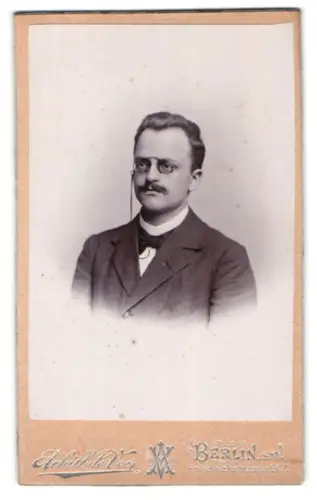 Fotografie Achill De Veer, Berlin, Friedrichstrasse 247, Porträt von G. Arndt