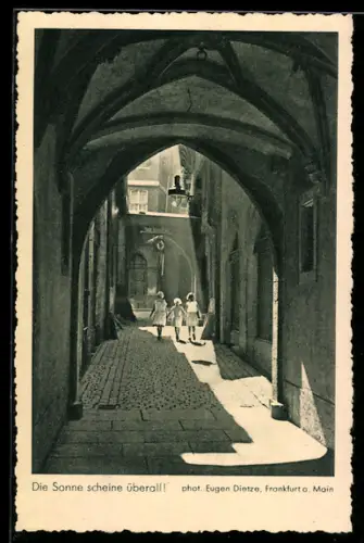 AK Kinder in der Sonne, Fotoapparat Plaubel-Makina von Photo-Porst