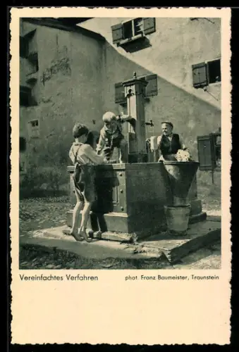 AK Kinder trinken vom Brunnen, Fotoapparat Rolleiflex von Photo-Porst